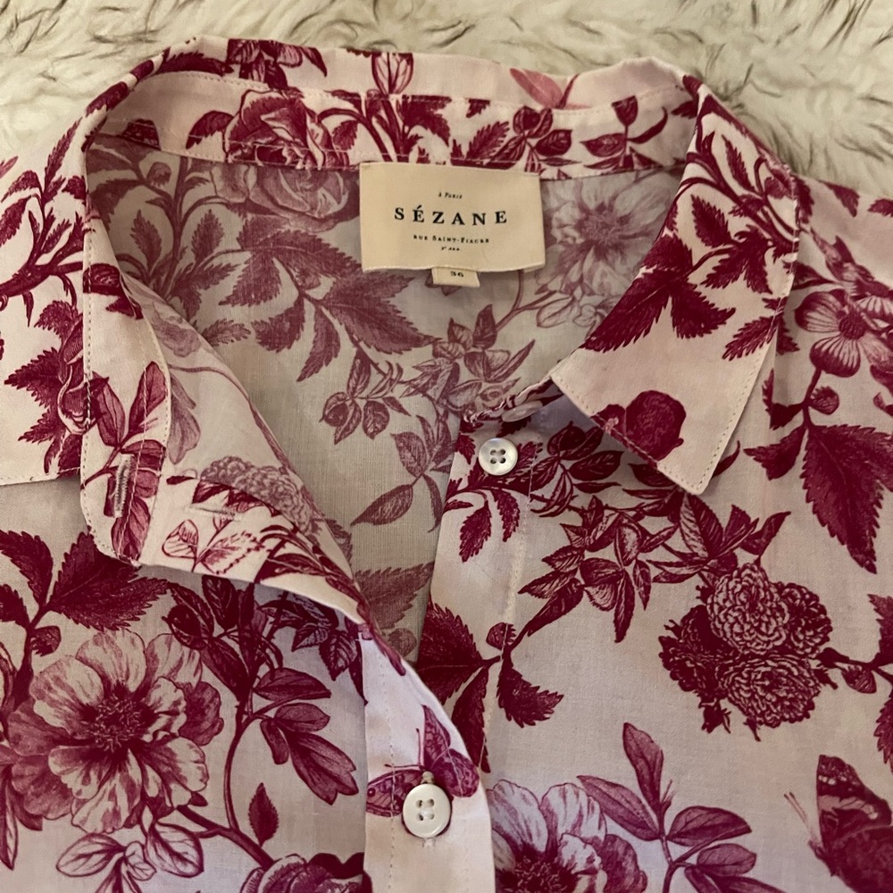 Shirt button up size Sm